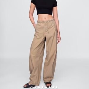 Women’s Mid rise Barrel Parachute Pants